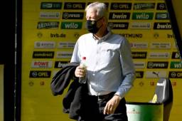 Lucien Favre no ha podido ganar un título con el Borussia Dortmund y va encaminado a su tercera temporada con el club.