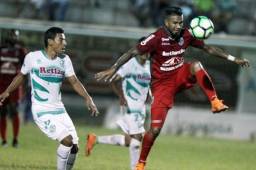 Carlos Discua anotó el gol del empate apra Marathón.