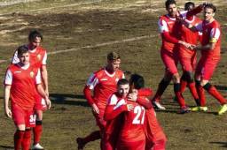 El Pro Piacenza se presentó con siete jugadores y al final perdió 20-0.