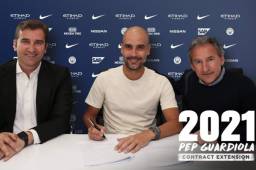 Pep Guardiola luego de firmar su contrato con el City que lo vincula hasta 2021. Foto @ManCity