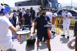 La Sub-23 de Honduras partió este día un largo vuelo con rumbo a Japón. FOTOS: Neptalí Romero.