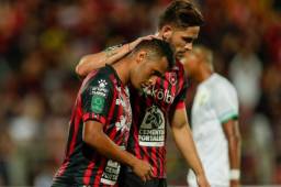 Alex López arrancó de titular y fue sustituido al minuto 74 del triunfo del Alajuelense 2-1 ante La U Universitarios.
