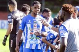 Samuel Córdova calentó el clásico ceibeño de este sábado entre Victoria y Vida. Además, no esconde su ilusión de alzar el cetro con los jaibos.