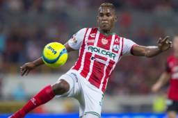 Brayan Beckeles es titular y uno de los referentes del Necaxa de México.