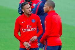 Neymar contó la buena relación que tiene con Mbappé. Tanto que se ha comprometido en ayudarle a ser el mejor. Foto AFP