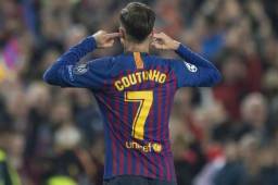 Los aficionados azulgranas exigen la salida de Coutinho, el fichaje más caro en la historia del Barcelona.