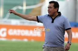 Nahún Espinoza ha debutado ganando contra Motagua en el estadio Nacional.