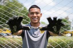 Onan Rodríguez posó para el lente de Diario Diez en la sede del Real España. Foto: Mauricio Ayala