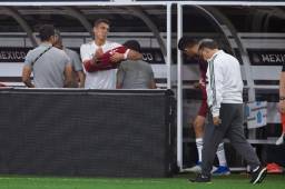 Héctor Moreno tuvo que ser sustituido en el amistoso ante Ecuador y es duda para Copa Oro. Si se confirma su baja Uriel Antuna tomará su puesto.