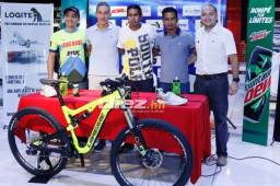Adán Flores, el campeón nacional Luis López, Fernando García, Mario Berríos y Rolando Silva son los representantes del evento. Foto: Neptalí Romero.