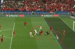 El gol en fuera de lugar que el VAR tardó en invalidar al Real Madrid: ¿Benzema recibió el balón proveniente del rival?