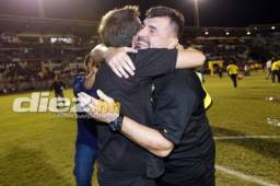 Tato García es el entrenador del Real España que se convierte en campeón de Honduras.