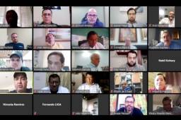 Estos son los directivos de la Liga Nacional representando a los 10 equipos que definen el futuro del torneo Clausura. Todavía no hay resoluciones. Foto DIEZ