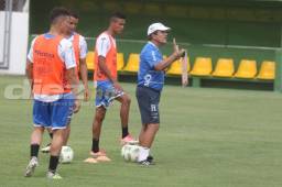 Jorge Luis Pinto estuvo al mando de sus convocados para el microciclo antes de la fecha por la eliminatoria.