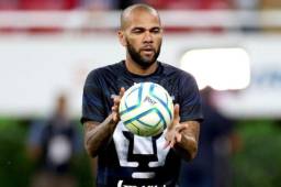 Dani Alves está promoviendo partidos de fútbol dentro de prisión.