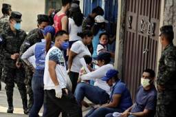 Las autoridades siguen haciendo un llamado a la población que no salga de casa, pues el virus ya es incontrolable en las principales ciudades del país.