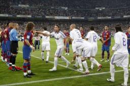 El Barcelona ya le hizo un pasillo al Real Madrid en España y ahora la historia sería al contrario.