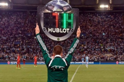 Esta medida se toma para evitar riesgos de lesiones en los jugadores.