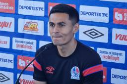 Andy Nájar debutó con Olimpia el domingo en el triunfo de 2-1 ante Real Sociedad en el Estadio Olímpico.