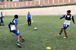 Honduras' Douglas Martinez celebrates after scoring against Jamaica during their Men First Round Group B football match of the Lima 2019 Pan-American Games at San Marcos Stadium in Lima, on July 29, 2019. - Honduras won 3-1. (Photo by LUKA GONZALES / AFP)