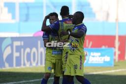 Victoria da un golpe de autoridad al ponerse como líder del torneo Clausura.