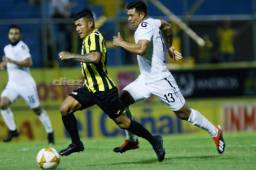 Real España y Comunicaciones tuvieron un gran partido en la ida. Foto Neptalí Romero.