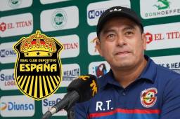 El entrenador de Génesis, Reynaldo Tilguath, se mostró muy satisfecho después de la eliminación ante el Marathón. FOTOS: Mauricio Ayala.