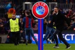 El ingreso de aficionados a la cancha al lograrse el sexto gol ante los parisinos demoró la continuación del partido.