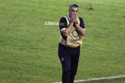 El entrenador del Motagua, Diego Vázquez, cree que para pasar de ronda tienen que hacer un mejor partido en Seattle. FOTO: Neptalí Romero.