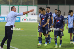 La “Tota” Medina se resignó a ganar el primer lugar de las vueltas tras empatar ante la Real Sociedad de Tocoa en Comayagua. FOTOS: Marvin Salgado.