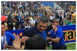 El técnico del Motagua Diego Vázquez y el vicepresidente del Olimpia Osman Madrid estuvieron en el problema previo al encuentro.