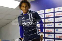 El portero del Real España, Kevin Hernández, atendió a los medios de comunicación esta tarde en su primer entrenamiento con la Selección. Fotos Delmer Martínez