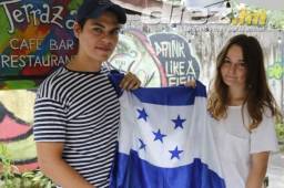 Bryan y Madelaine disfrutarán de la Navidad en Honduras. Se irá del país hasta el próximo año.