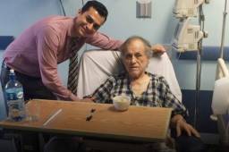 El entrenador hondureño, Chelato Uclés, se encuentra internado en el Hospital del Seguro Social en la capital tras sufrir un problema cardiaco. Foto archivo 2015