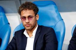 El papá de Neymar ha viajado de Sao Paulo para ver el futuro de su hijo.