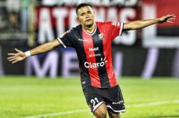 Roger Rojas fue la figura del Alajuelense, pero se quedaron sin final.