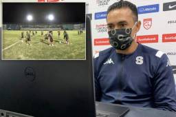 Walter Centeno mientras daba la conferencia de prensa este día. Foto: Saprissa.