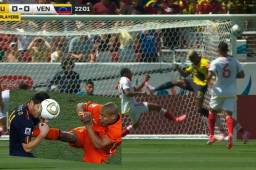 La terrible entrada de Enner Valencia que le costó la roja en la Copa América.