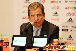 El entrenador de la Selección de Honduras, Jorge Luis Pinto, no piensa en irse a pesar que tiene a la H al borde de la eliminatoria. Foto Ronal Aceituno-Enviado