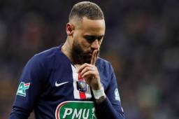 Neymar aún tiene dos años de contrato con el PSG y su vuelta al Barcelona sería imposible.