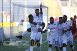 Olimpia goleó al Real Sociedad en el Nacional de Tegucigalpa con doblete incluído de Carlo Costly.