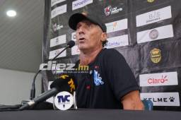 Pedro Troglio espera que Olimpia pueda remontar este repechaje el sábado en el estadio Nacional. Foto: Mauricio Ayala.