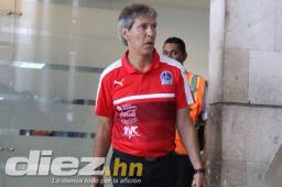 Carlos Restrepo, técnico del Olimpia, aterrizó en Honduras y con la mente puesta en el Alianza de El Salvador, su próximo rival en Liga Concacaf. Foto Juan Salgado