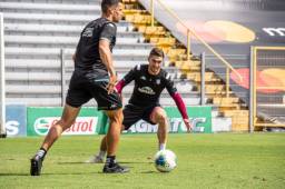 Esteban Espíndola se recuperó de una lesión muscular y será parte de la delegación del Saprissa que viajará a Tegucigalpa para enfrentar al Marathón.