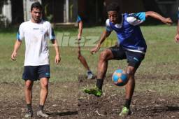 El volante mexicano Salvador Jiménez Lázaro es unas de las altas que presenta el Victoria. Raúl Martínez Sambulá dio a conocer las otras altas.