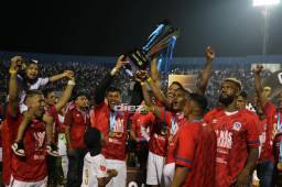 ¿Los renovarán? Los siete jugadores del Olimpia que se les venció su contrato tras la conquista de la Copa 36