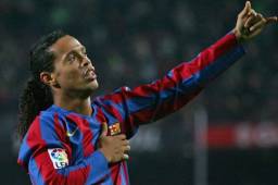 Ronaldinho llegó en la temporada 2003-04 al Barcelona.