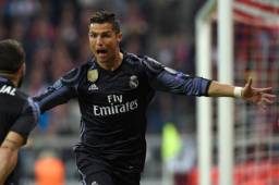 Con su doblete ante el Bayern, Cristiano Ronaldo se convirtió en el primer jugador en marcar 100 goles en competiciones europeas de clubes. Foto AFP