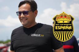 Jeaustin Campos hizo su arribo a Honduras para tomar la riendas del Real España. Foto: Mauricio Ayala.