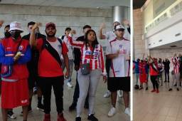 ¡Ambientazo en el aeropuerto! Hinchada del Olimpia sorprende con eufórica despedida previo al viaje a Costa Rica por Liga Concacaf